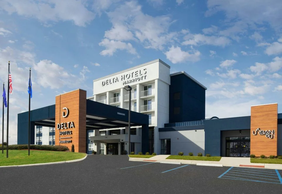 Delta Hotels Green Bay property photograph