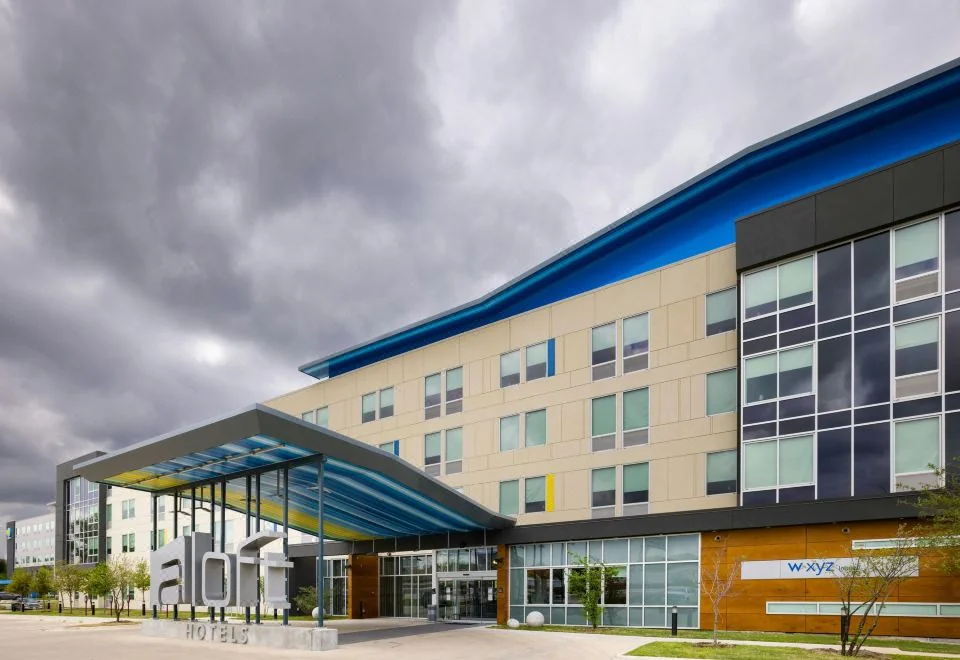 Aloft Austin Airport Parking property photograph